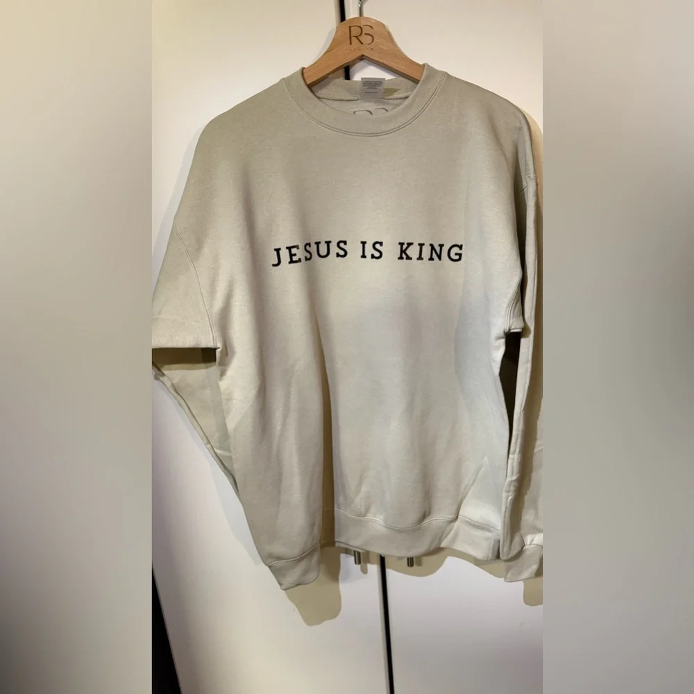 Jesus Is King Beige Sweatshirt - Picture 3 of 4
